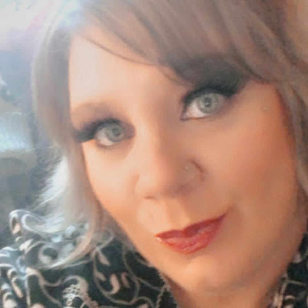 Meet your Posher, Debra